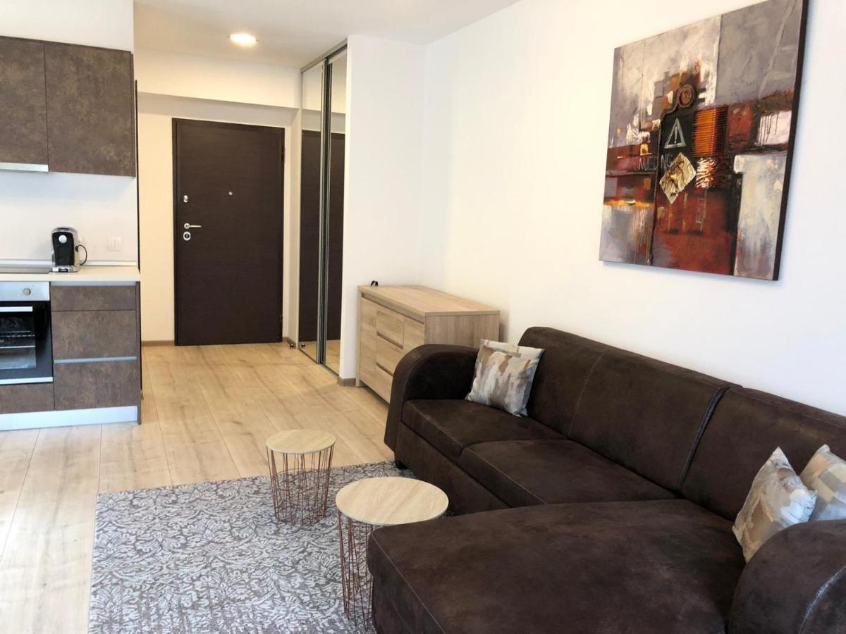 Iq Studio - Seasons Residence บราชอฟ ภายนอก รูปภาพ
