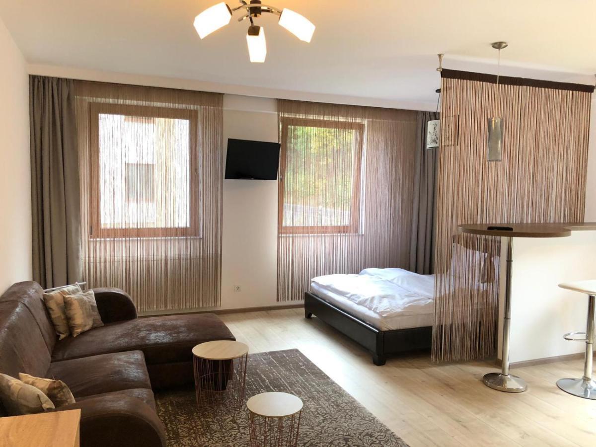 Iq Studio - Seasons Residence บราชอฟ ภายนอก รูปภาพ