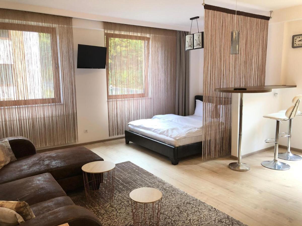 Iq Studio - Seasons Residence บราชอฟ ภายนอก รูปภาพ